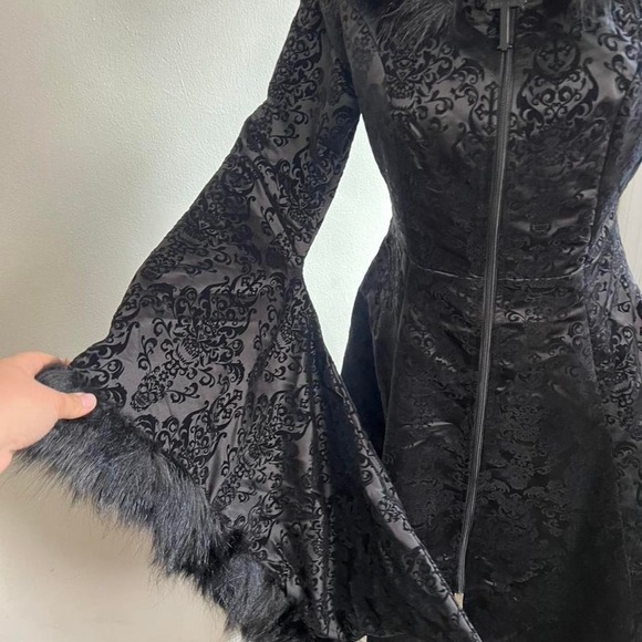 Killstar moonspell hooded coat flare sleeve size small - Picture 3 of 7